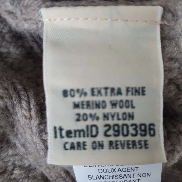 L.L. Bean Merino Wool Blend Cardigan Sweater - Picture 4 of 6